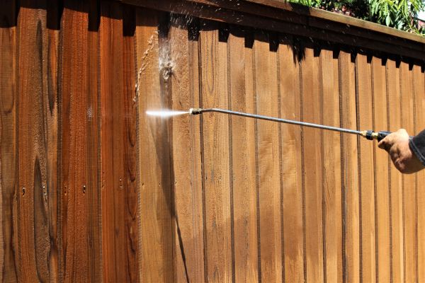 Cost of Fence Cleaning in Camarillo
