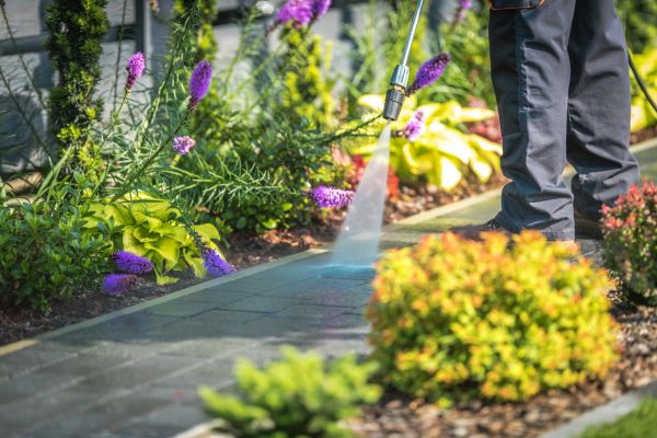 Cost of Sidewalk Pressure Washing in Camarillo