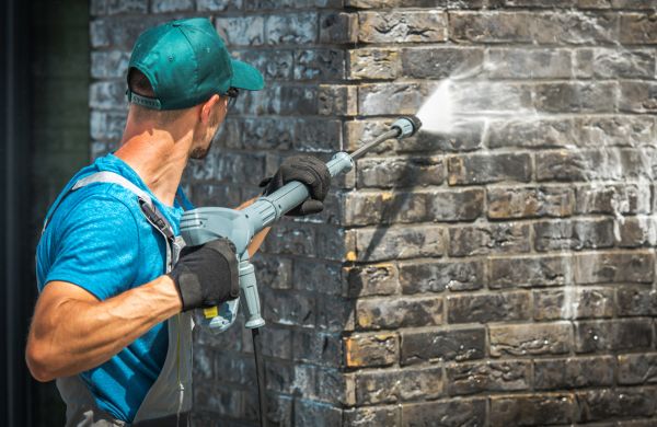 Commercial Building Washing in Camarillo