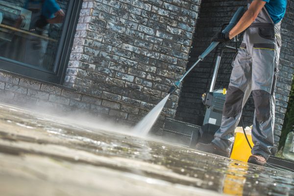 Storefront Pressure Washing in Camarillo
