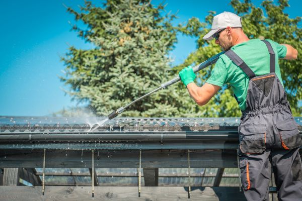Cost of Gutter Power Washing in Camarillo