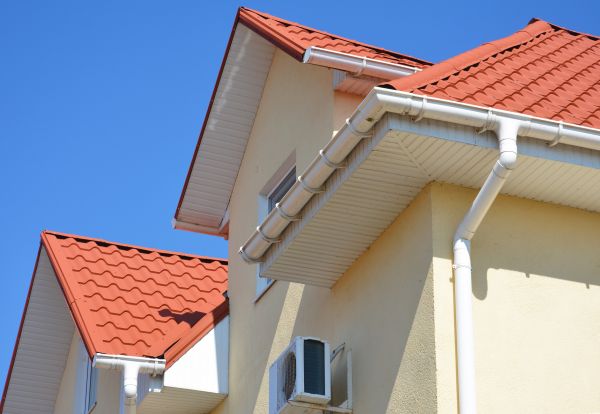 Cost of Soffit Cleaning in Camarillo