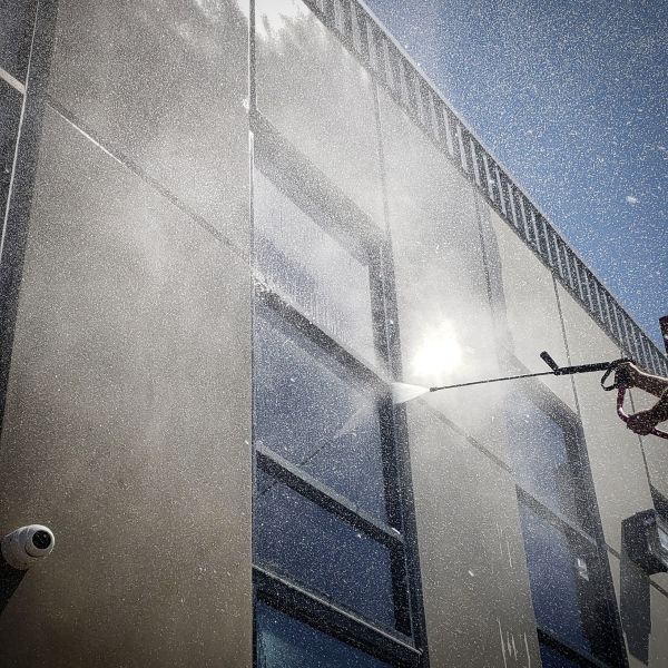 Cost of Exterior Building Washing in Camarillo