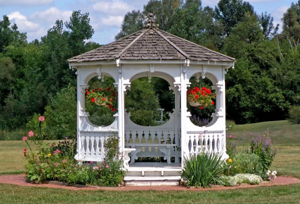 Cost of Gazebo Cleaning in Camarillo