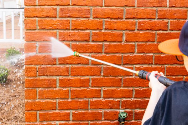Cost of Wall Pressure Washing in Camarillo